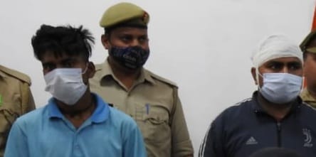 Loot disclosed from scrap traders, 26 lakhs recovered