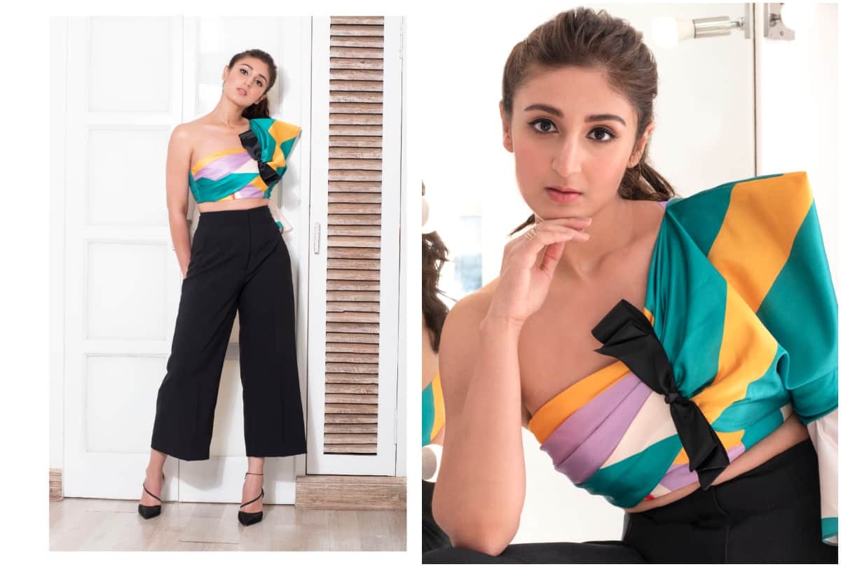 Dhvani Bhanushali and Neha Kakkar 'Dilbar' song records one billion views