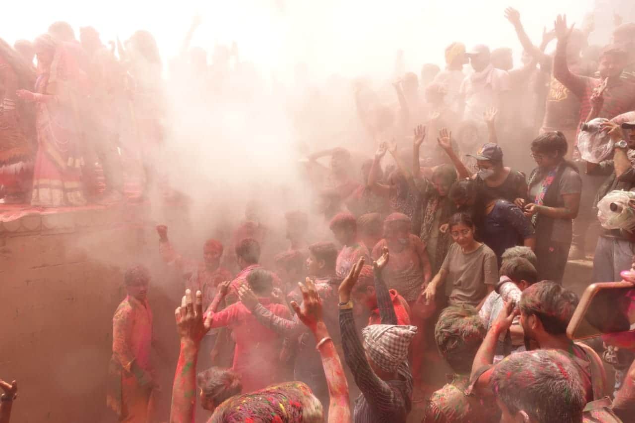 Mahadev played Chita Bhasma ki Holi at mahashamshan Manikarnika Ghat