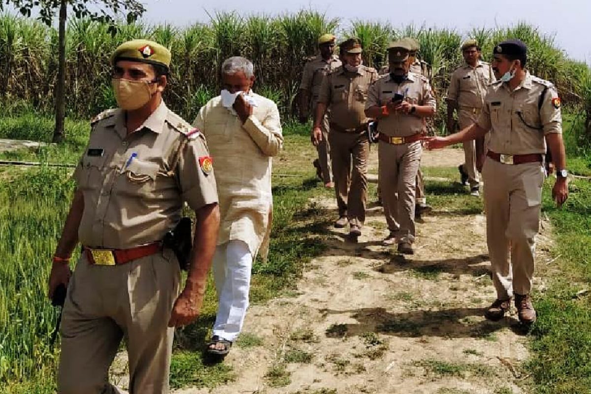 UP Crime News: body of a young man found in forest in a village in Muzaffarnagar after murder and see photos
