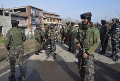 Central Paramilitary Force humhama Recruitment Training Center  is shifting to Lethpora in Pulwama, officers are opposing