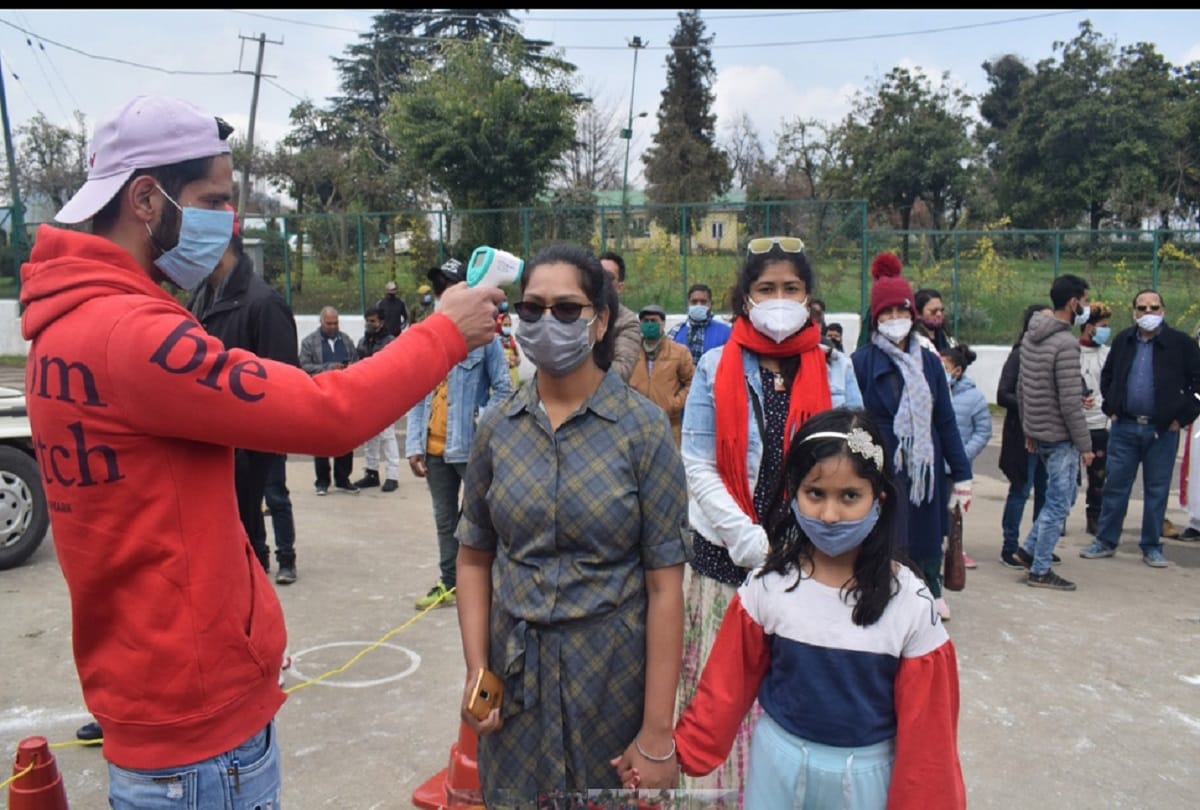 Jammu and Kashmir tourism: Tourism back on track in Kashmir, hotels are giving up to 50 percent discount