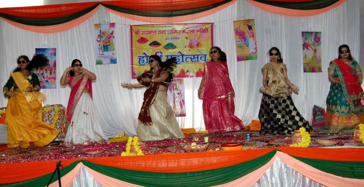 Mathura: Organizing from limb to limb, applying colors like this to us