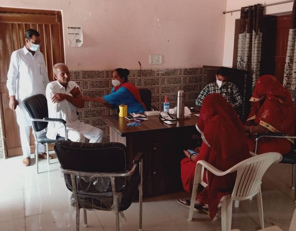 Three lakh people over the age of 45 will be vaccinated from April 1