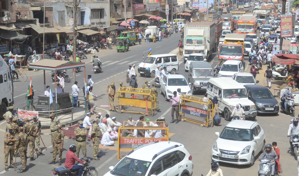 Farmers jammed the highway in protest against agricultural laws
