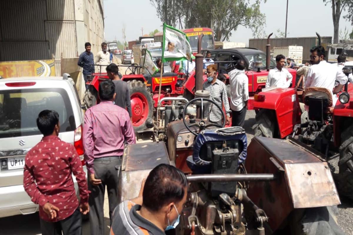 Chakka jam in opposition to agricultural laws, tractors parked on the middle highway, ready for long battle