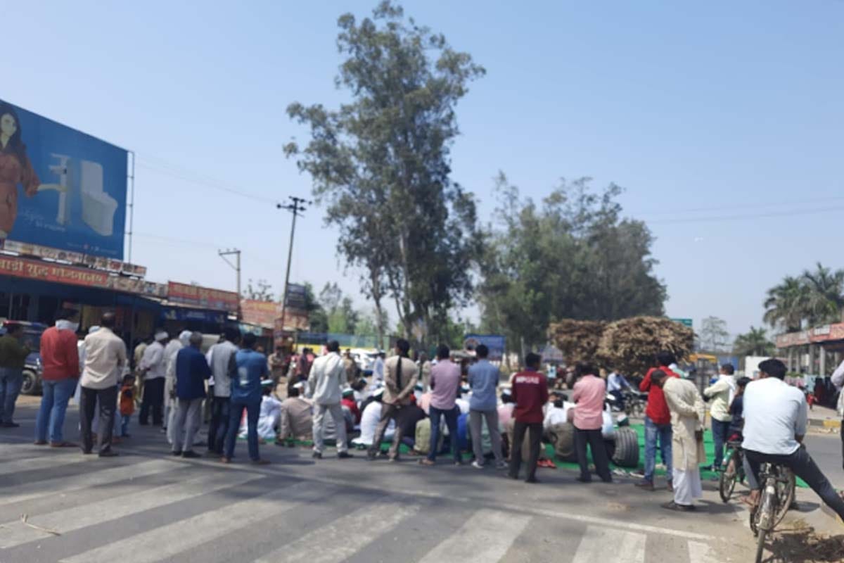 Chakka jam in opposition to agricultural laws, tractors parked on the middle highway, ready for long battle
