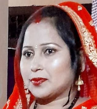 Woman dies after being crushed by Tempo