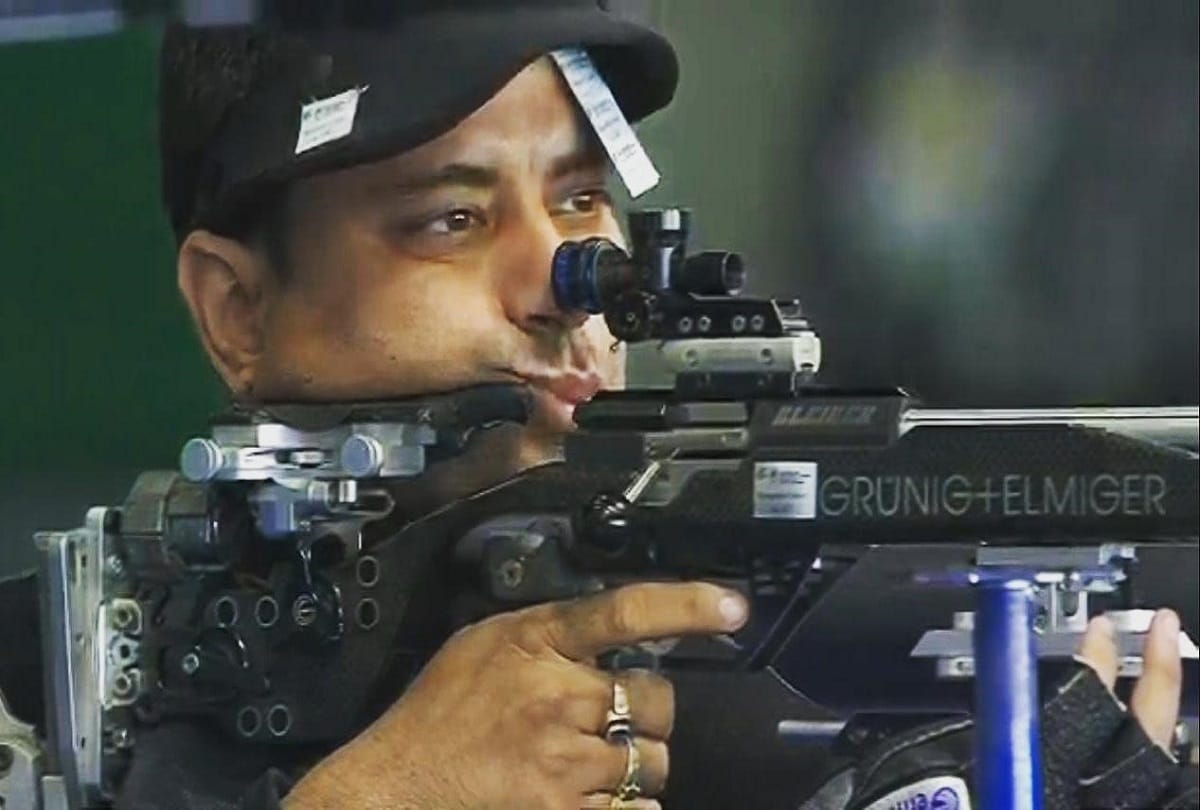 Sunidhi Chauhan Aishwary Pratap Singh Tomar win bronze medal in 50m Rifle mixed team event in ISSF Shooting world cup