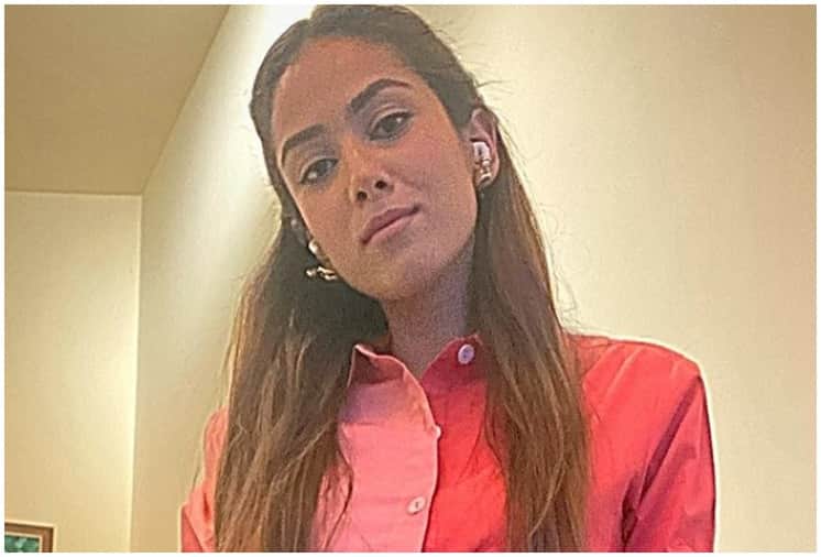 Mira Rajput Looks Gorgeous in Red and Pink Colorblocked Shirt, Photo Goes Viral