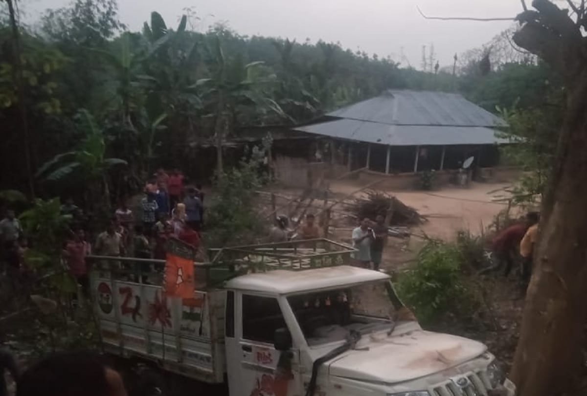 Tripura: Five BJP workers died and six others injured after the mini-truck rammed into a roadside tree