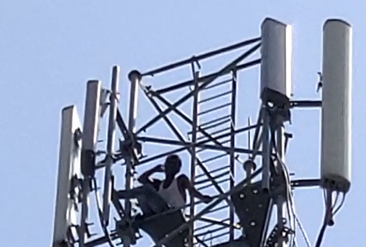 fourth accused in Bablu murder case climb the tower