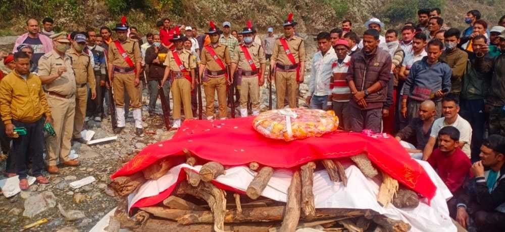The funeral of Griff's jawan took place in a hot environment