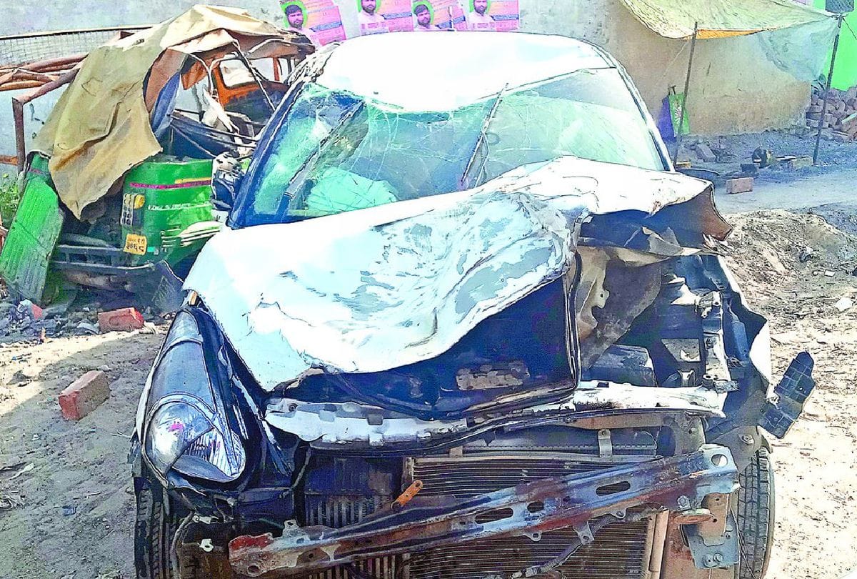 Massive Accident At Agra Mathura Highway Three Died