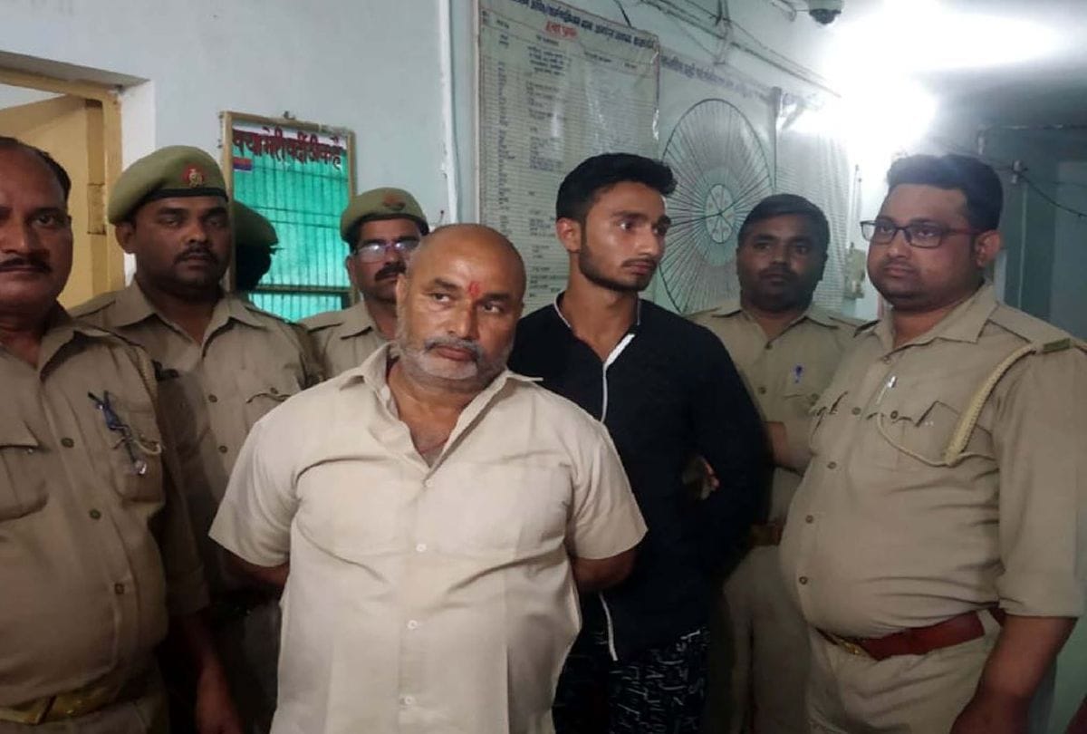 two arrested arrested for making illegal liquor weapon factory in kasganj