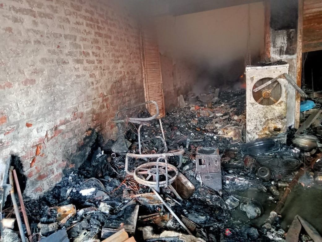 fire in a shop in baghnagar