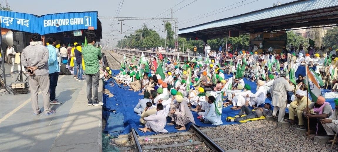 bharat band, trains, metro service disturb