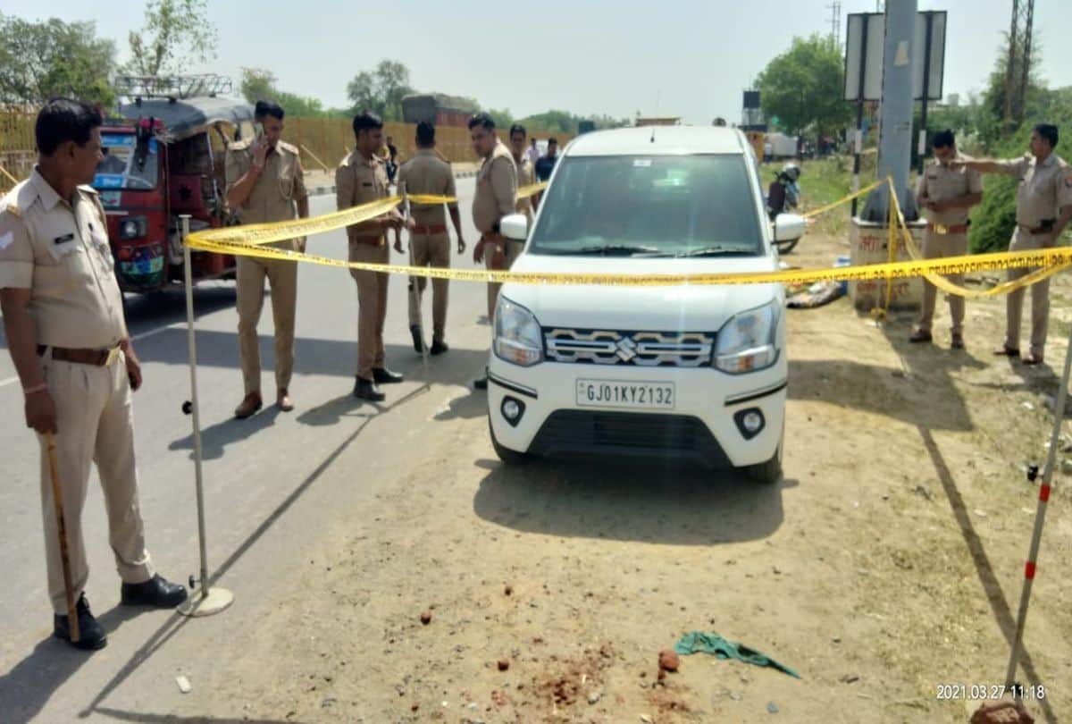young man shot himself and committed suicide in mathura