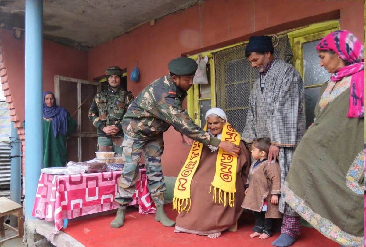 indian army celebrates birthday of veer naari In bandipora of kashmir