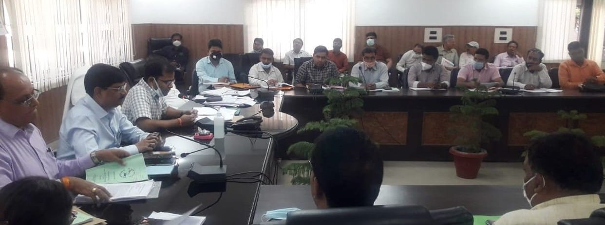 Hathras: Instructions for not making booths in dilapidated buildings