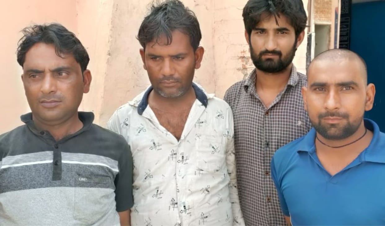 Mathura: Factory running tamancha making factory caught, two arrested
