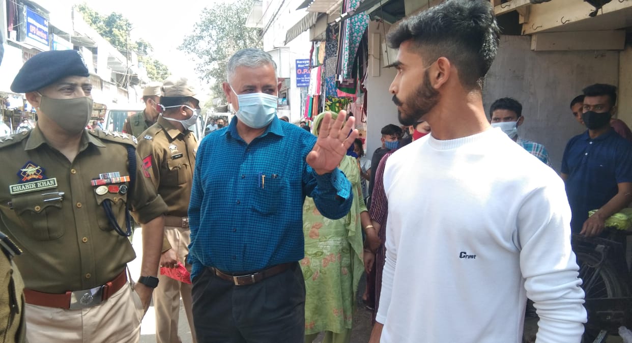In RS Pura, invoices of shopkeepers cut without masks