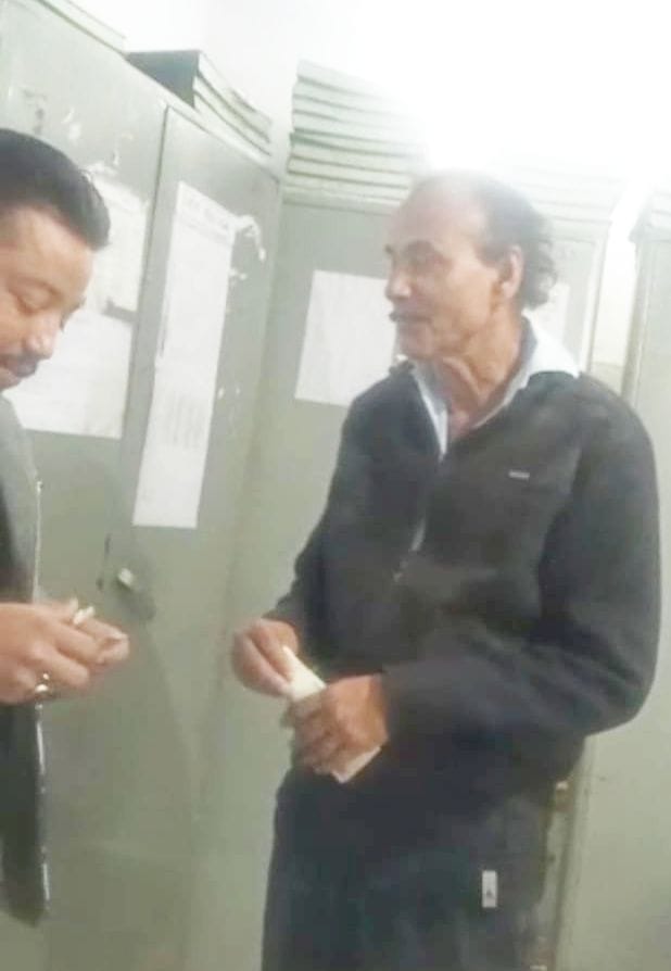 bribe by nagar nigam babu
