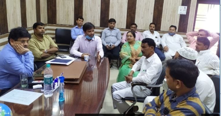 Hathras: Corona will be uncontrollable if not vaccinated