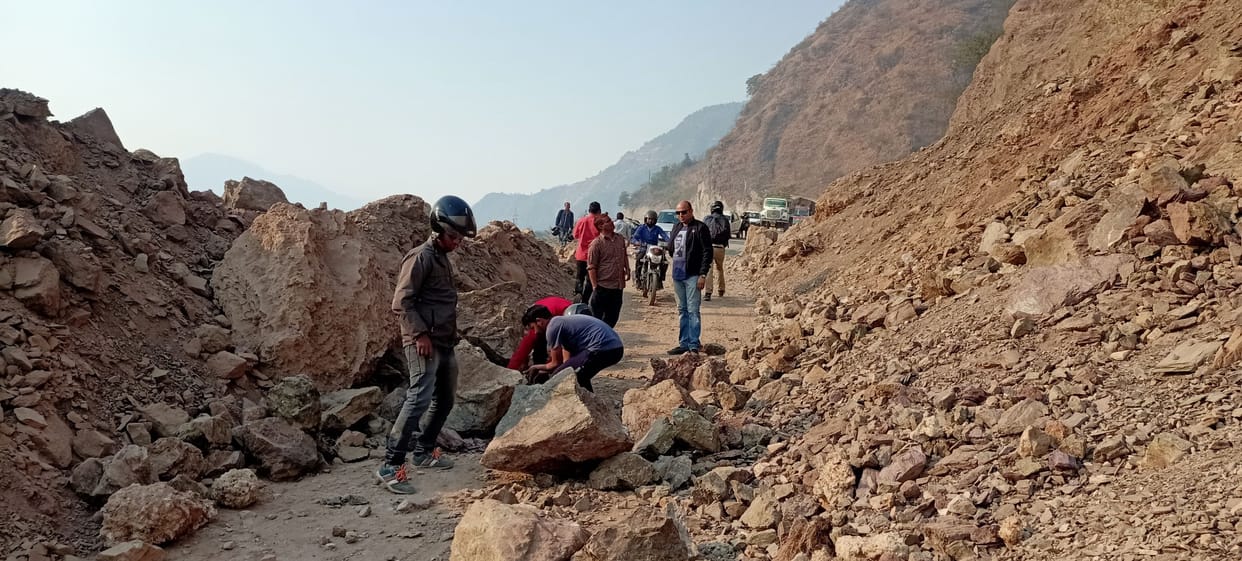 NH Closed in Pithauragarh