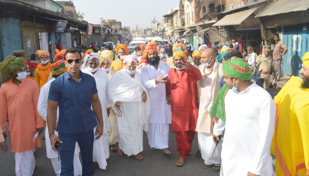 Naga Sadhus pledge to protect religion and culture on Saryu coast