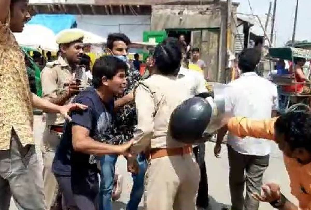 two policemen suspended after rss workers and police clash in mathura
