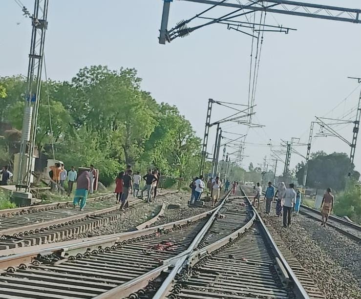 Woman killed, including two children, cut off by train while crossing rail track in Prayagraj
