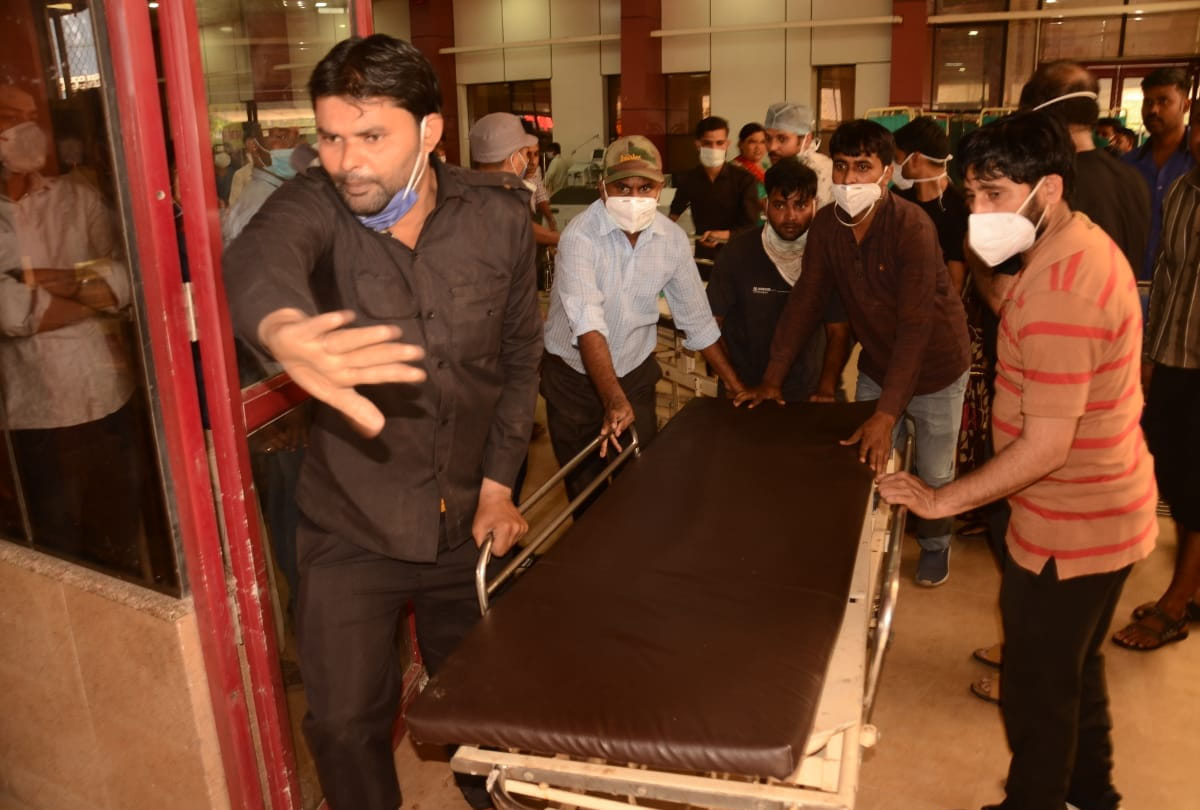 fire in icu ward of cardiology hospital kanpur