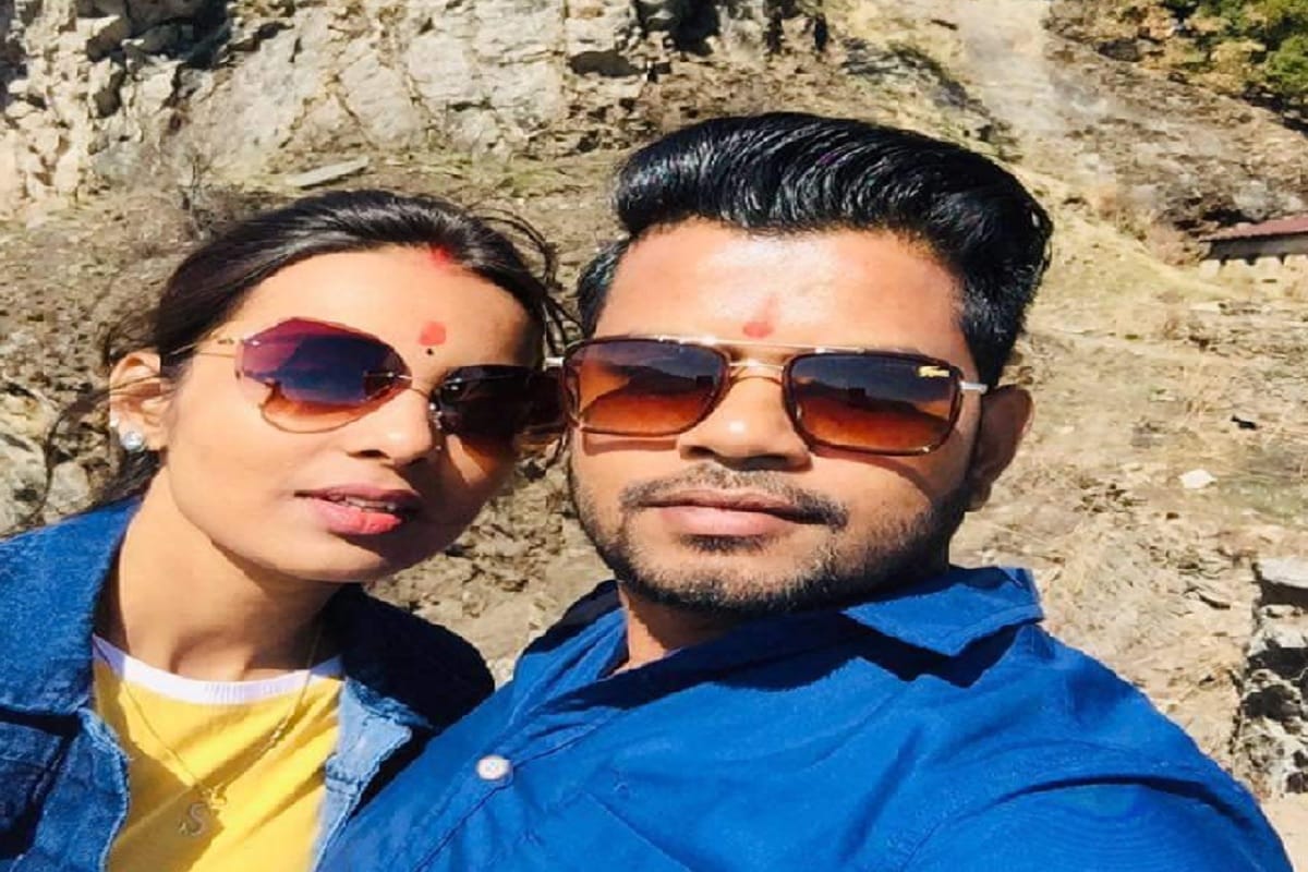 Holi celebration in Varanasi newly couple fun with Piya