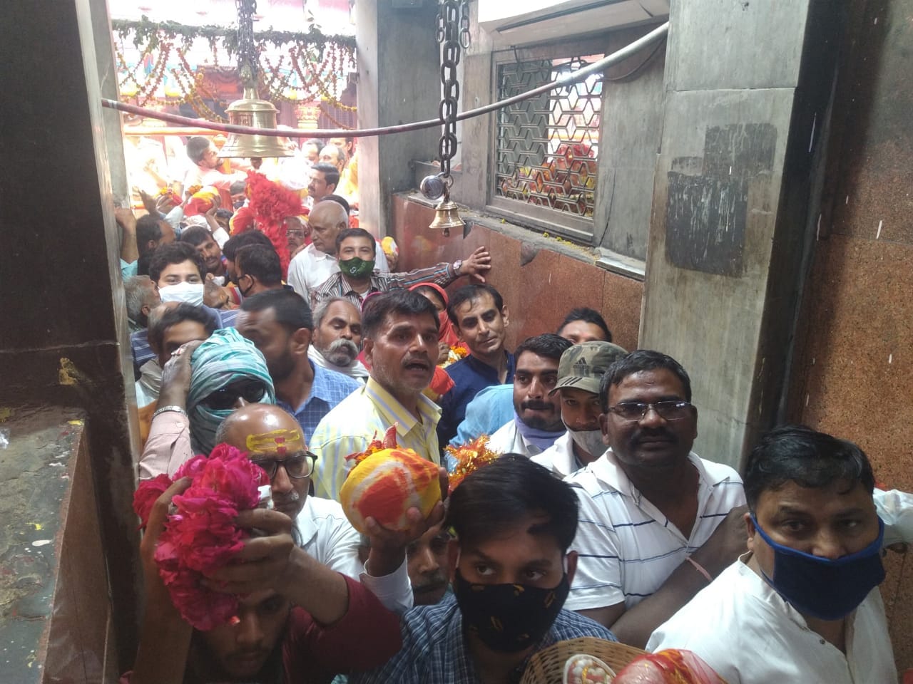 Phalgun Purnima Vindhyachal Mirzapur devotees overwhelmed by seeing ma Vindhyavasini
