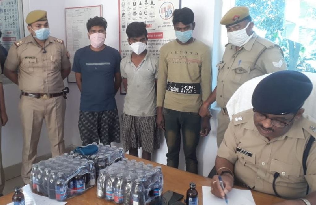 Banned drugs recovered from potato sack in Chandauli three smugglers arrested