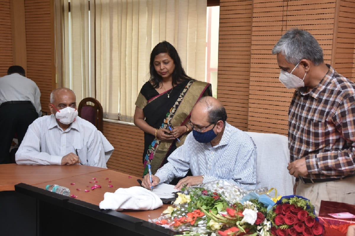 Rector in BHU as vice-chancellor farewell of Rakesh Bhatnagar