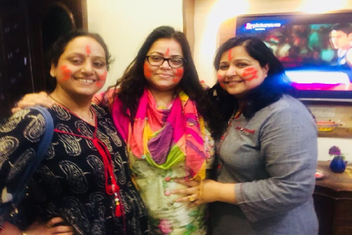 Holi celebration today Abir and Gulal will fly in Varanasi