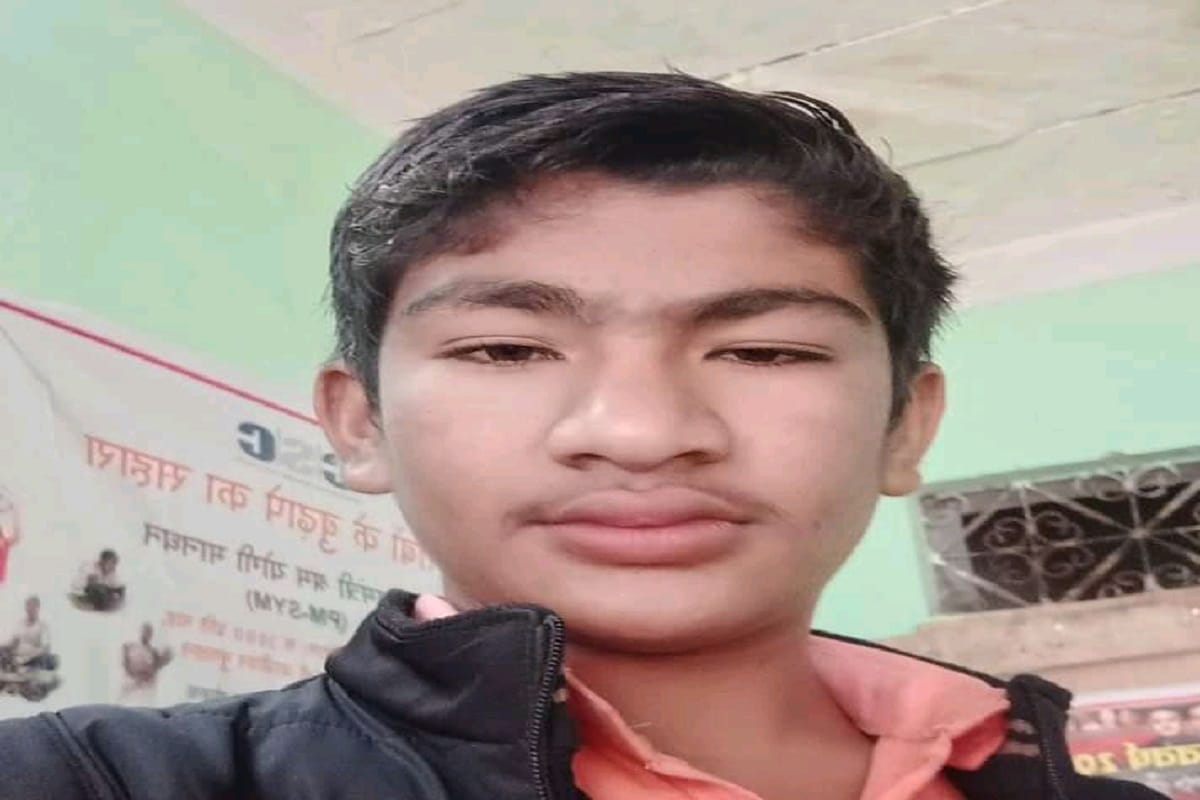 Student murder in Varanasi dead body reached home after postmortem police force