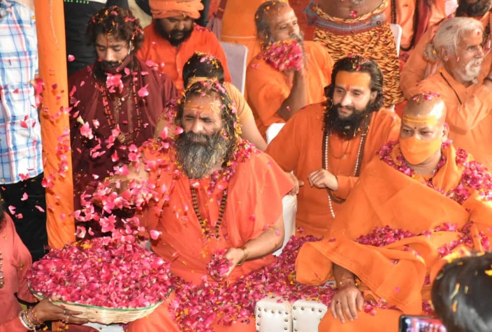 Haridwar Maha Kumbh Mela 2021: Saints Play Flower Holi Celebration in Niranjani Akhara photos