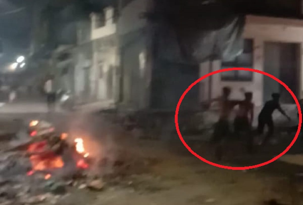 stone pelting at masta ki bagichi in agra video goes viral