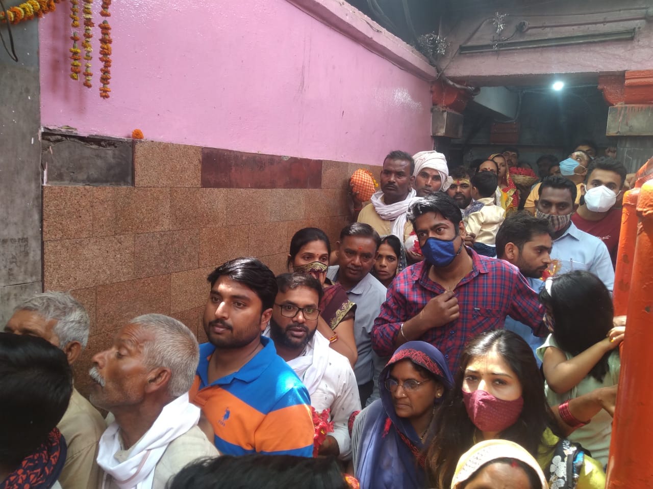 Phalgun Purnima Vindhyachal Mirzapur devotees overwhelmed by seeing ma Vindhyavasini