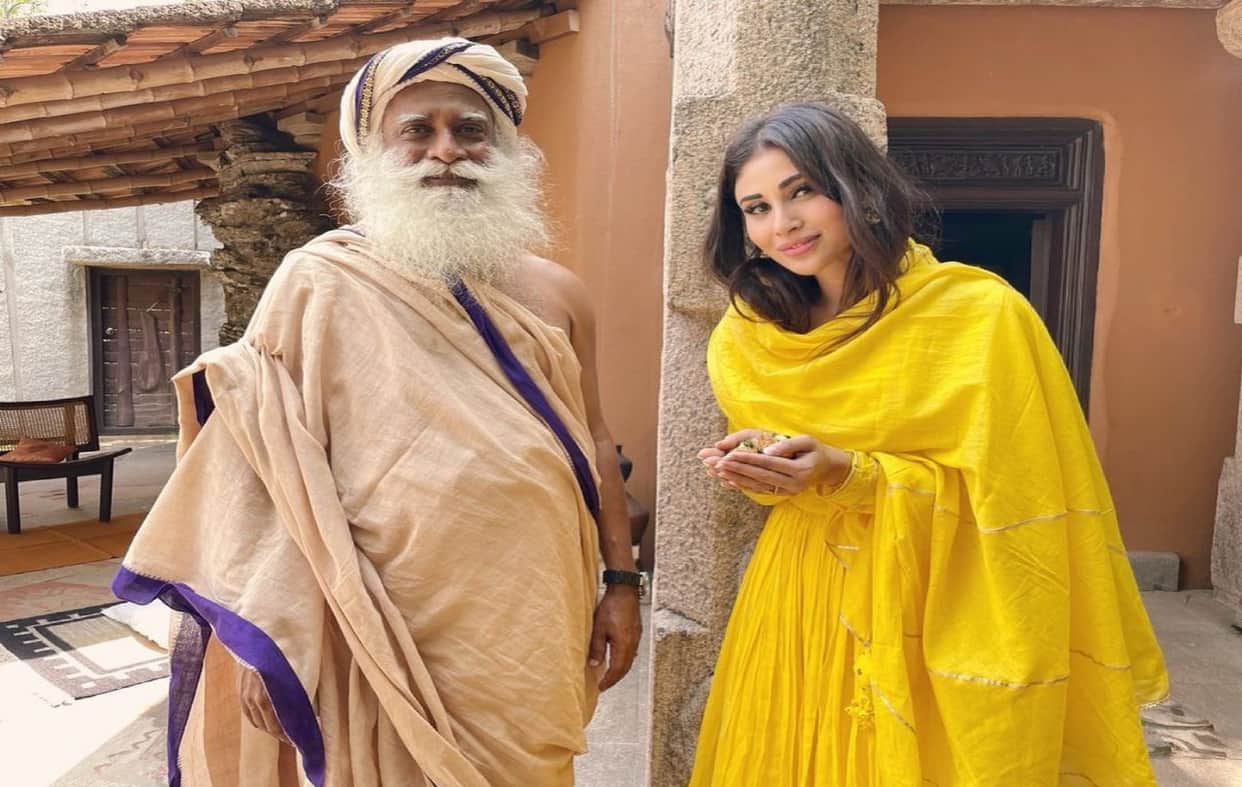 mouni roy visited isha yoga centre sadguru she shared photos on instagram