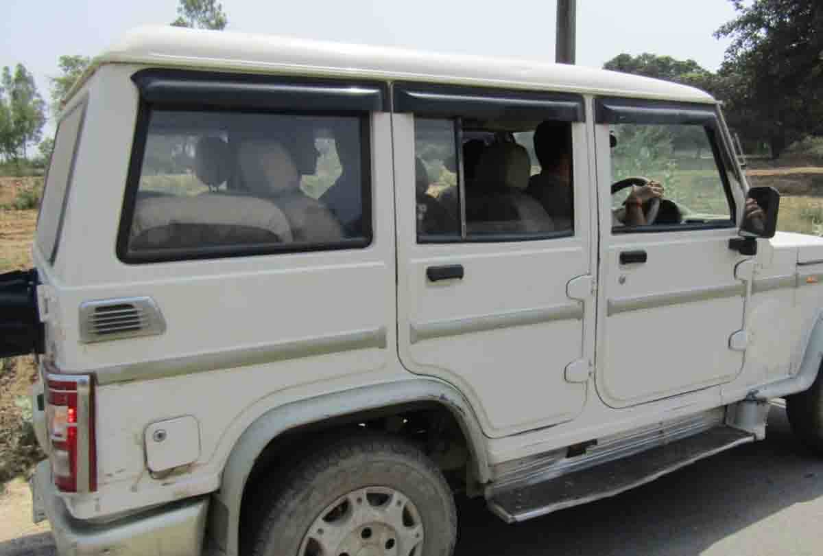 son of former BJP MLA beaten laboror with the butt of gun when he asked for wages on Holi
