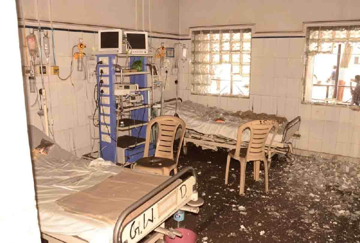 fire in cardiology: smoke is full then there is trouble in breathing, run with the patients