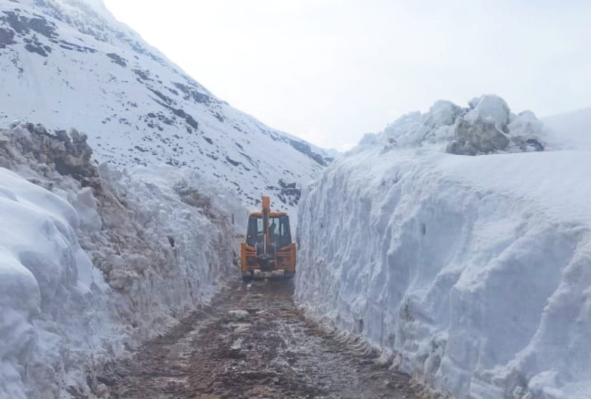 Himachal News: Diphunk koksar road restored by public works department