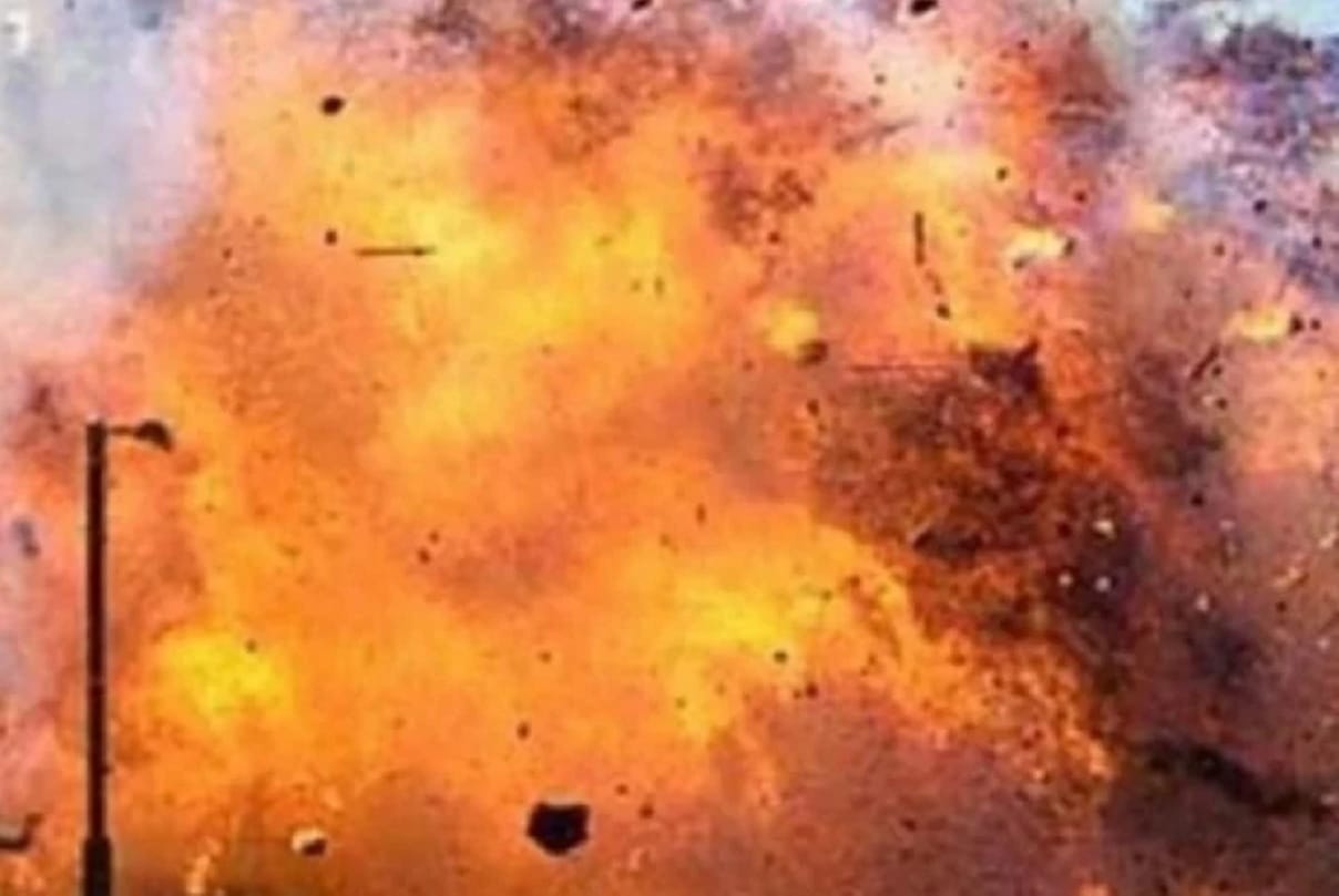 explosion in Pakistan four people killed and a child wound