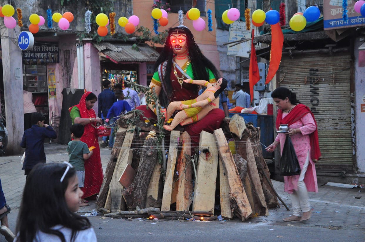 holika dahan, holi celebration
