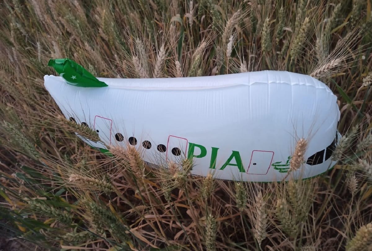An aircraft-shaped balloon with PIA written on it, recovered by Jammu and Kashmir Police in Kanachak area of Jammu