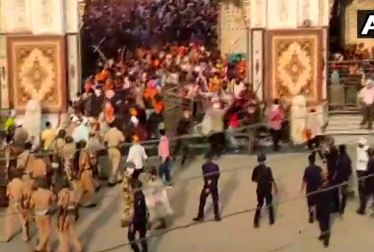 Nanded Violence Case filed for attempt to murder against 400 people for attack on police 20 arrested